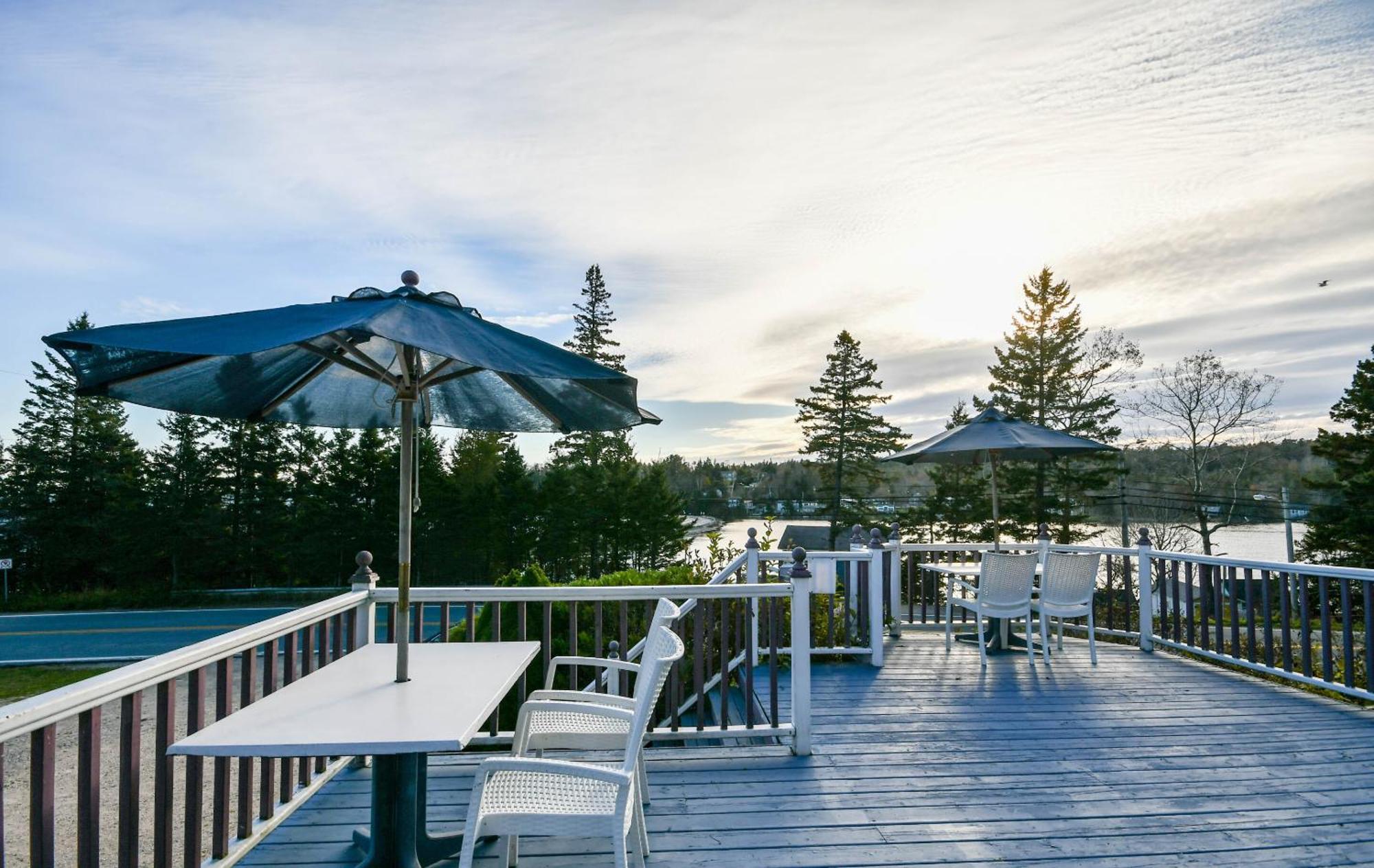 Surfside Inn Queensland Bagian luar foto
