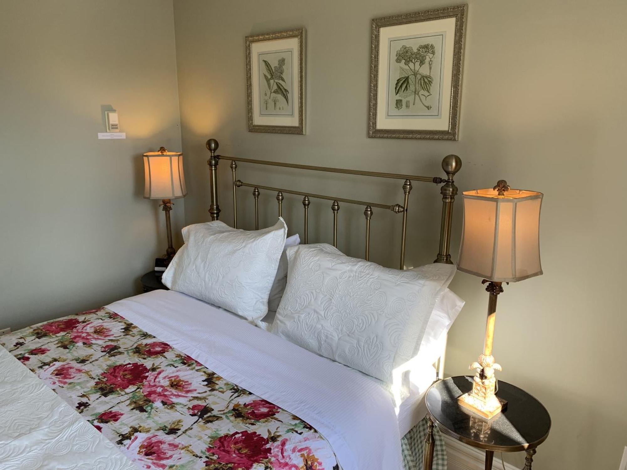 Surfside Inn Queensland Bagian luar foto